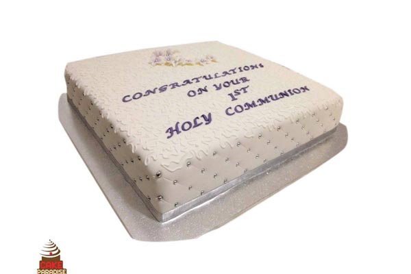 Cocolate frosting with whipped cream